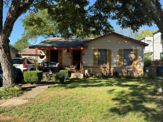 1106 Justin Ln, Austin