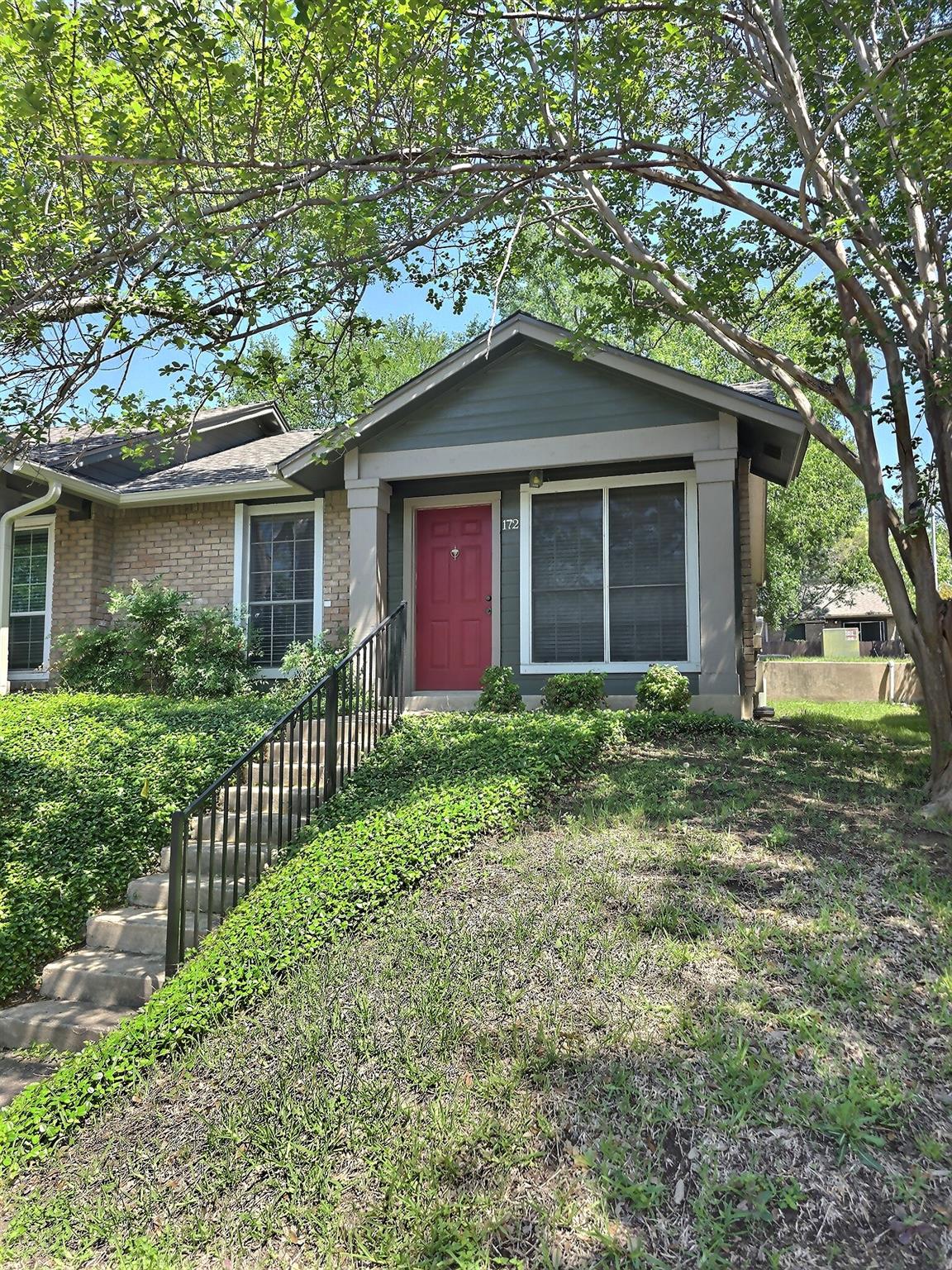 1015 E Yager Ln #172, Austin