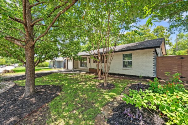 2611 East Side Dr, Austin