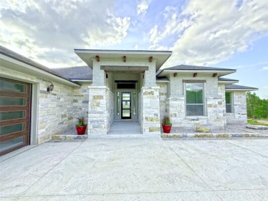 25012 Montana Creek Xing, Marble Falls