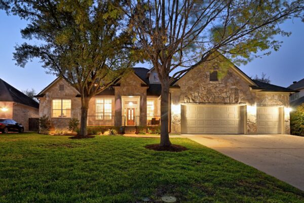 131 Eaton Ln, Austin