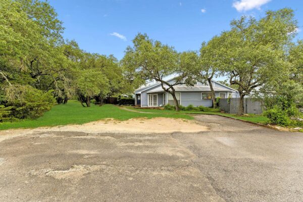 19 Deerfield Dr #2, Wimberley