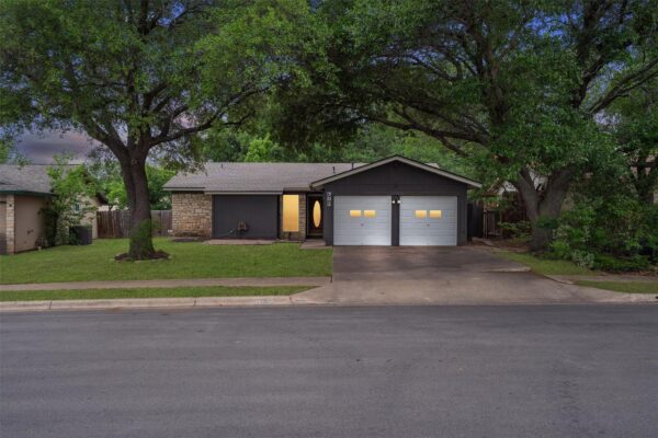 701 Riverwood Dr, Cedar Park
