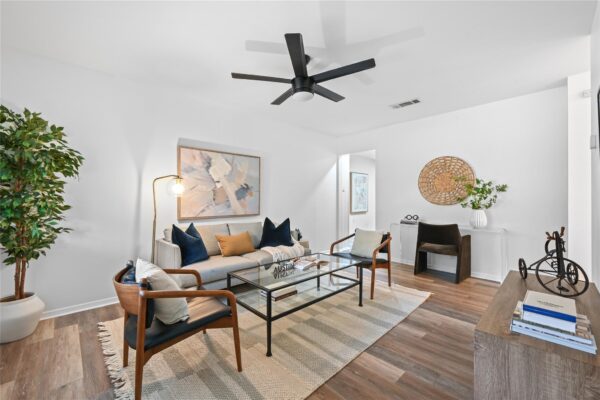 6407 Cooper Ln, Austin