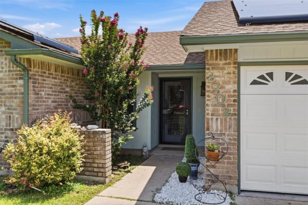 2702 Julie Cv, Taylor