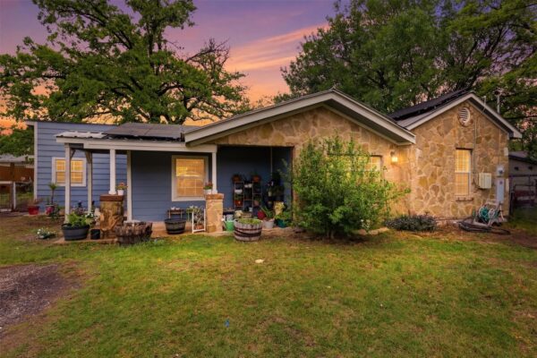106 Zimmerman Ave, Bastrop