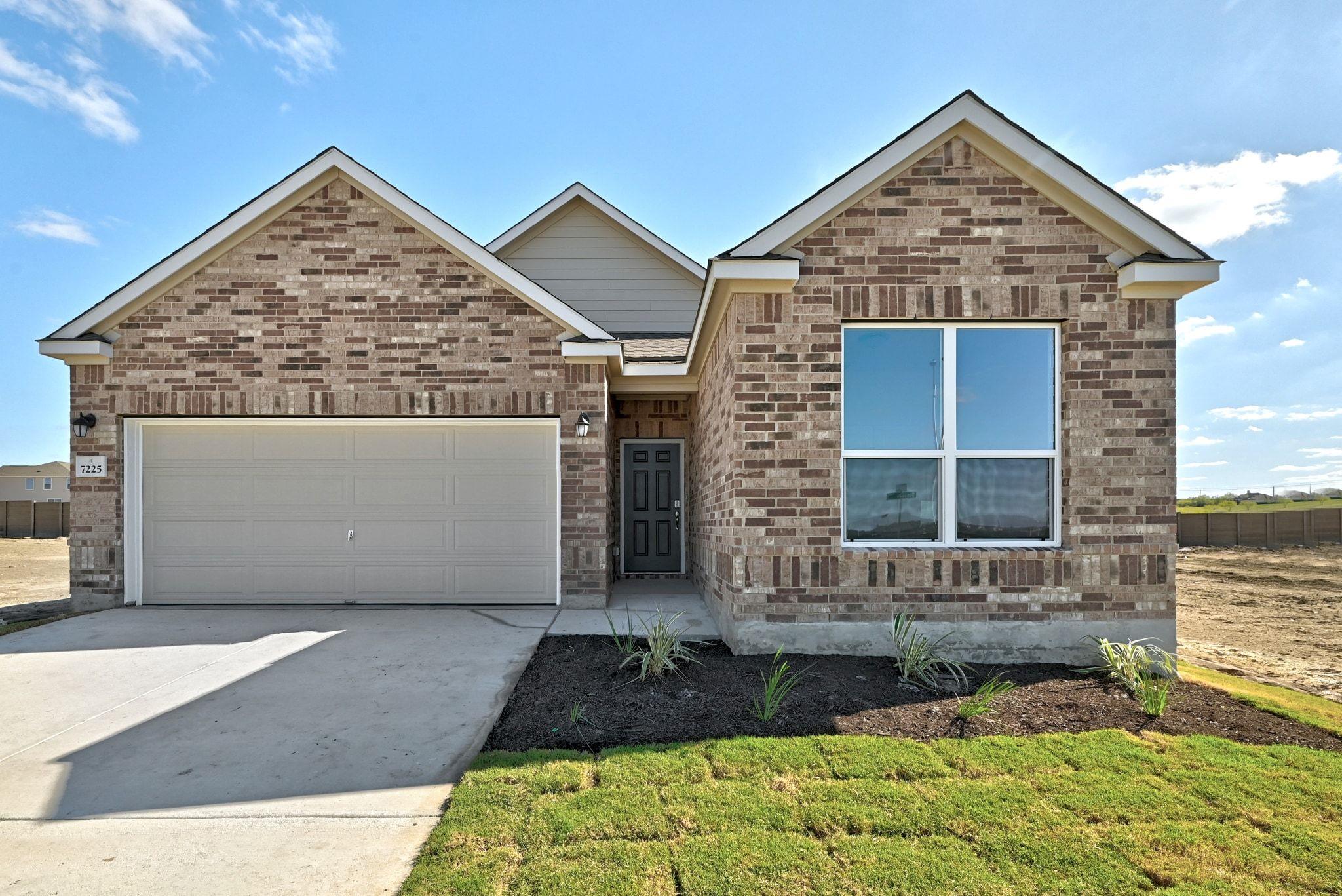 7225 Dunaway Pass, Del Valle, TX 78617