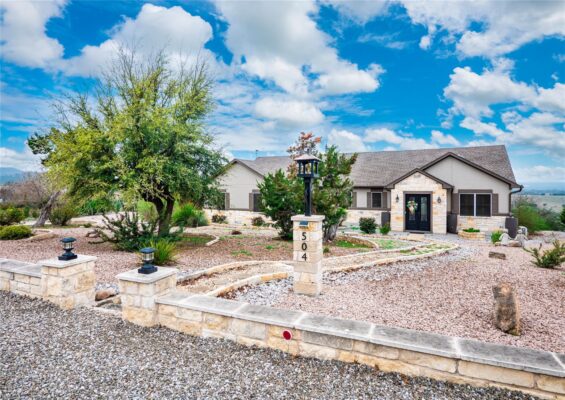 504 Cedar Mountain Dr, Marble Falls