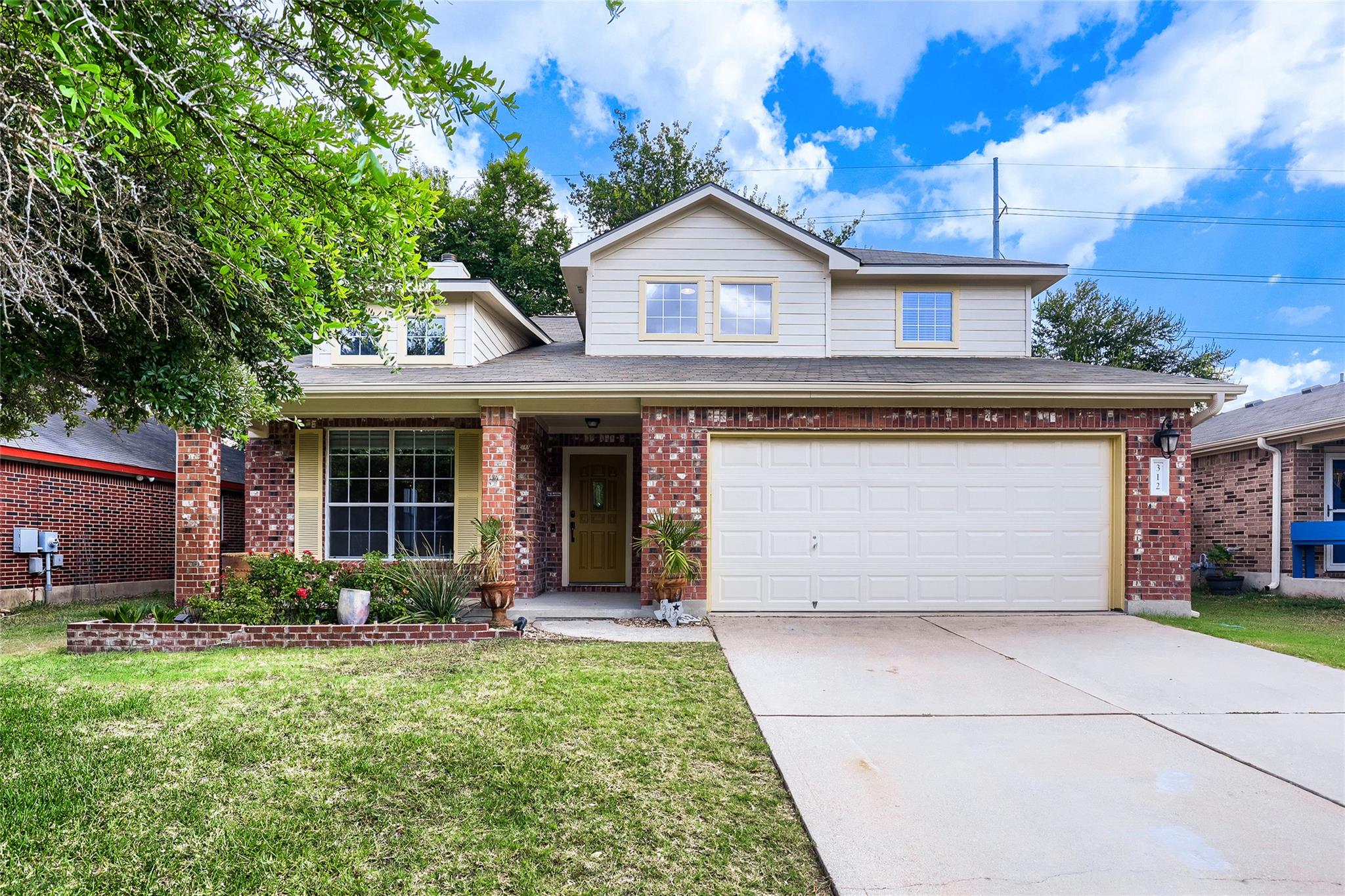 312 Washington Square Dr, Leander, TX 78641