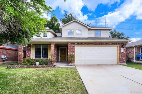 312 Washington Square Dr, Leander