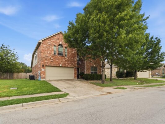 459 Sandstone Trl, Buda