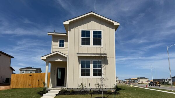 300 CONSTANZA Trl, Bastrop