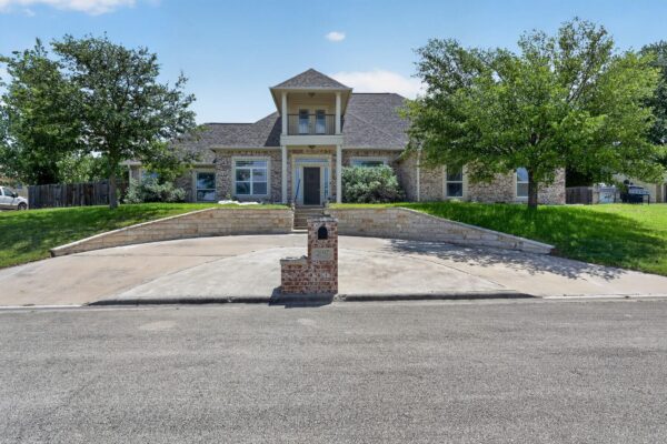 3917 Walden Creek Xing, Harker Heights