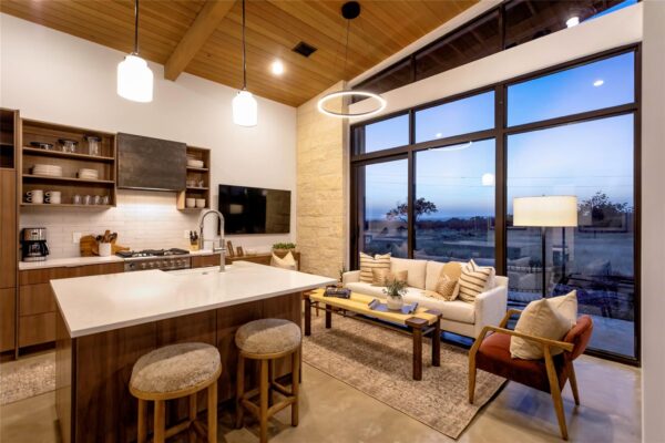 312 Hye Springs Rd #106, Hye