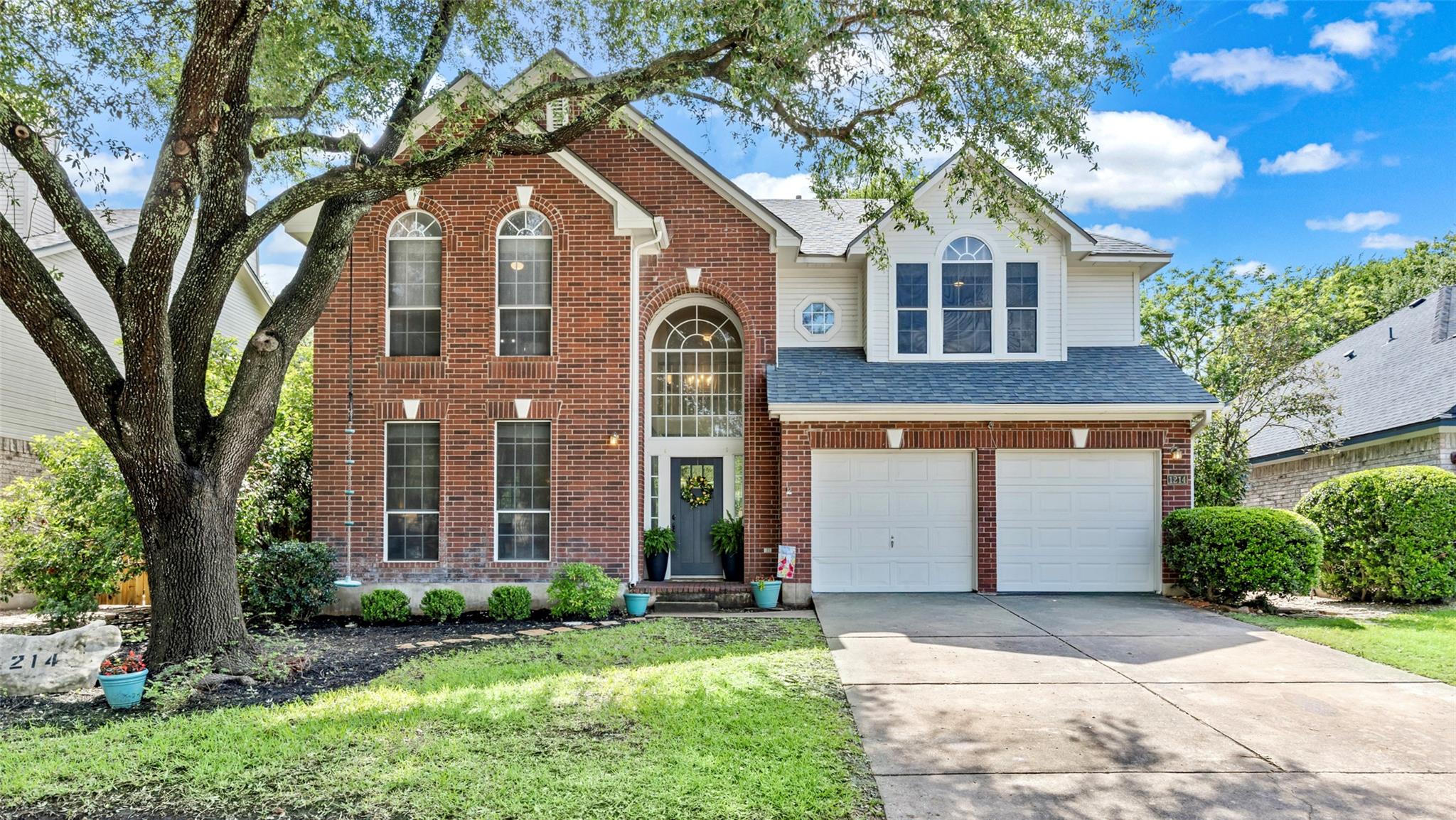 1214 Cardinal Ln, Round Rock