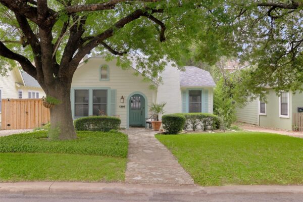 1509 Palma Plz, Austin