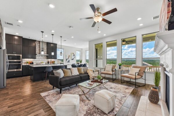 19113 Freeman Cir, Austin