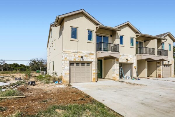 202 Tesla Cir, Austin