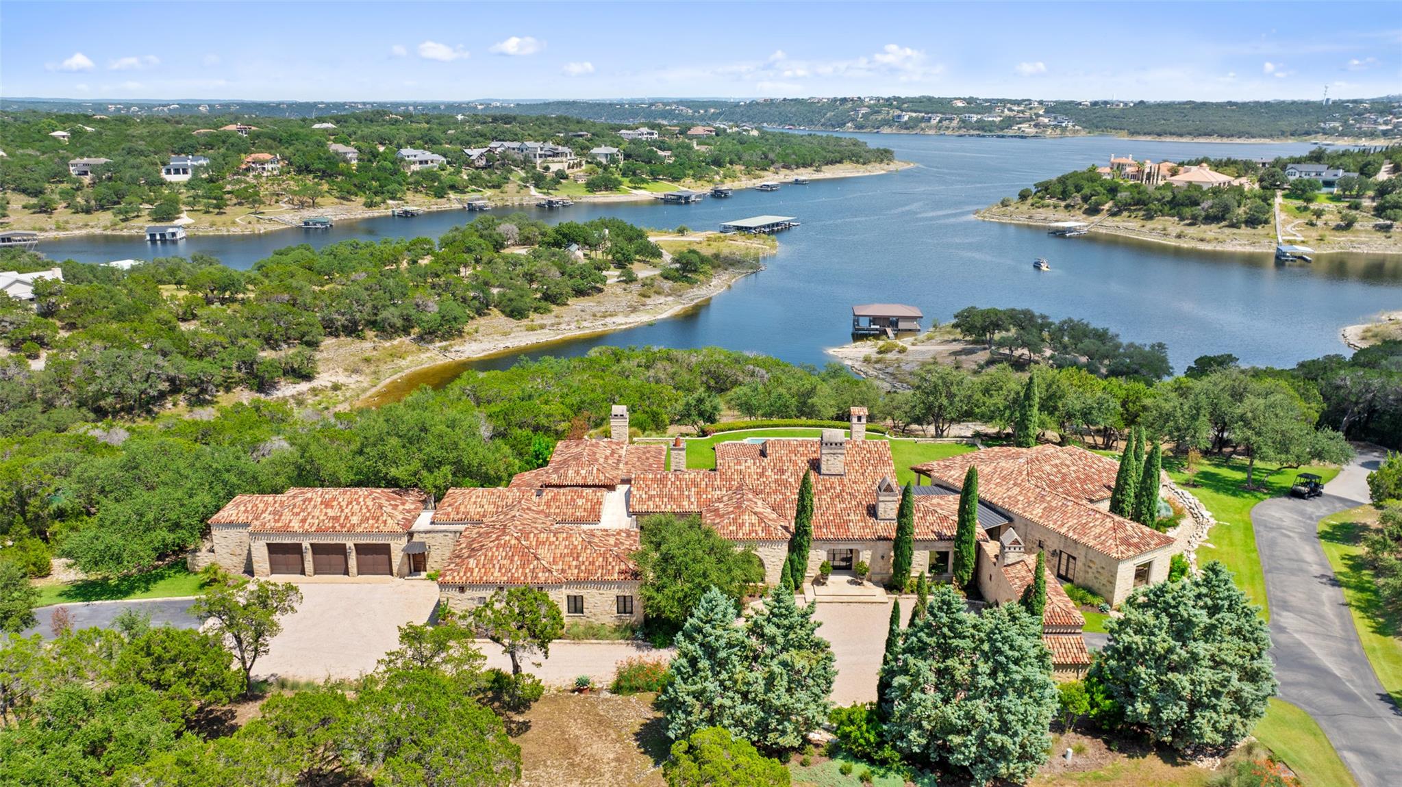 201 S Angel Light Dr, Spicewood, TX 78669