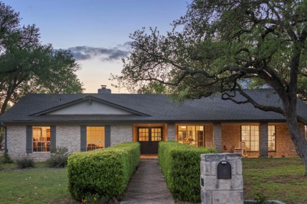 8400 Candelaria Dr, Austin