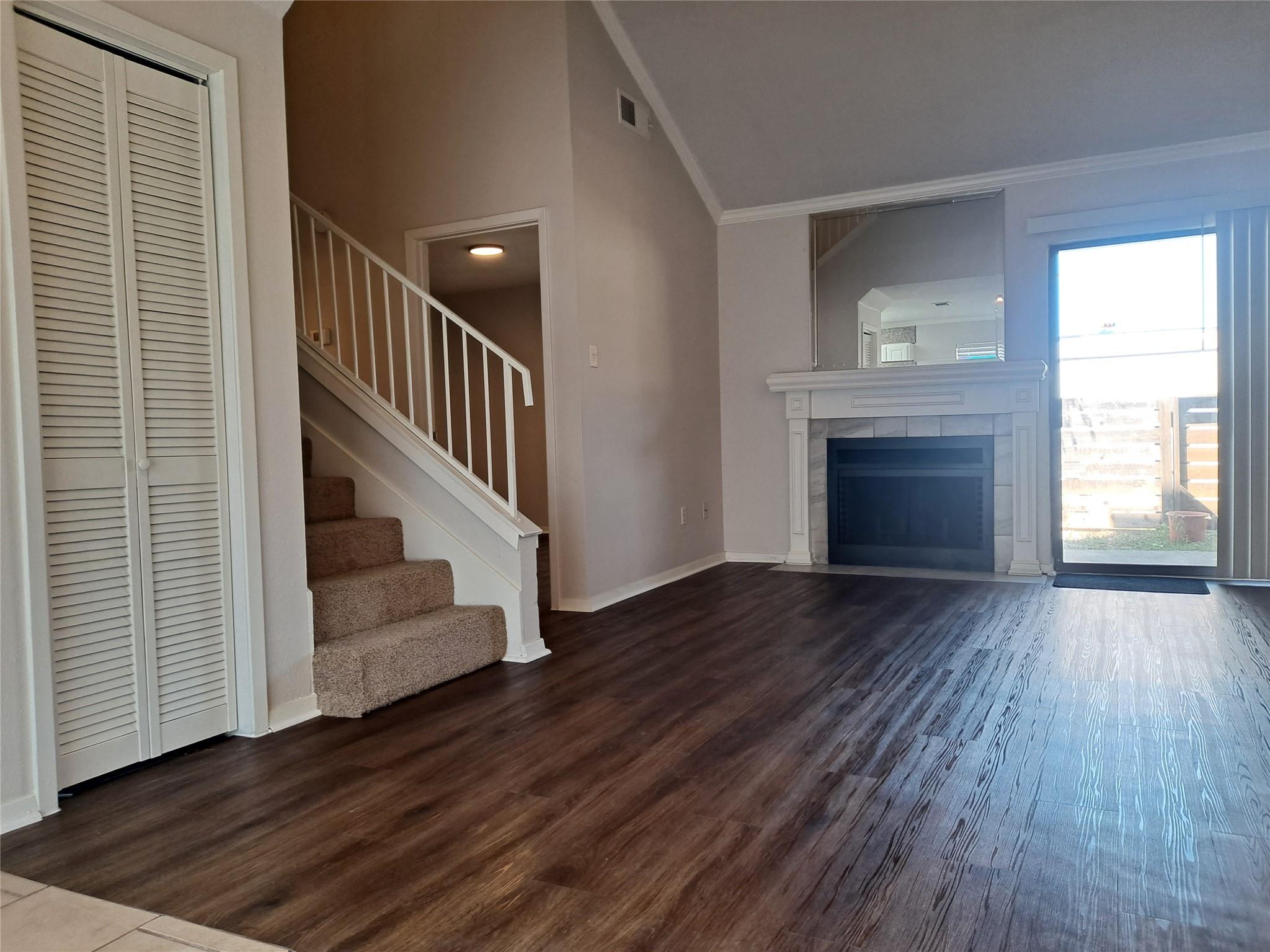 2018 W Rundberg Ln #9B, Austin