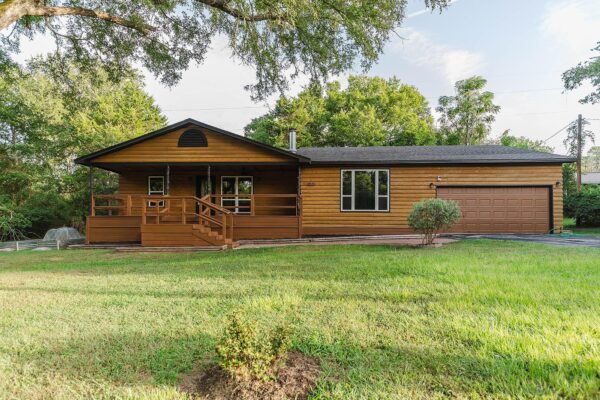 188 W Kaanapali Ln, Bastrop