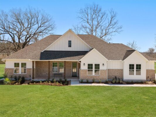 151 Moonlight Dr, Smithville