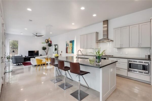 708 W Milton St #A, Austin