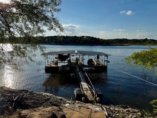 25048 River Rd, Spicewood