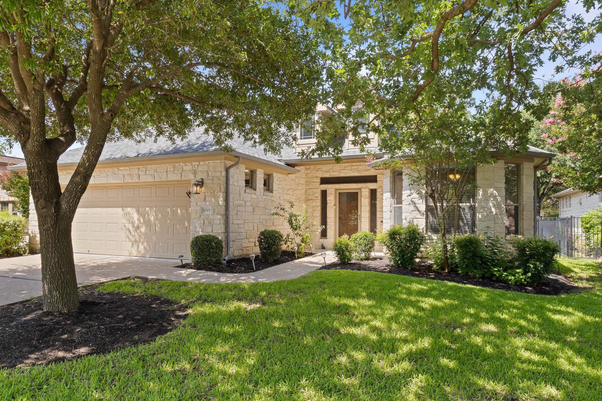 1005 Fort Davis St, Georgetown, TX 78633