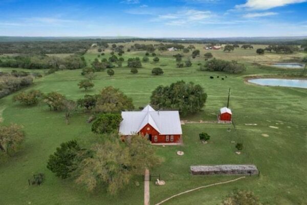 117 County Road 407 None, Spicewood