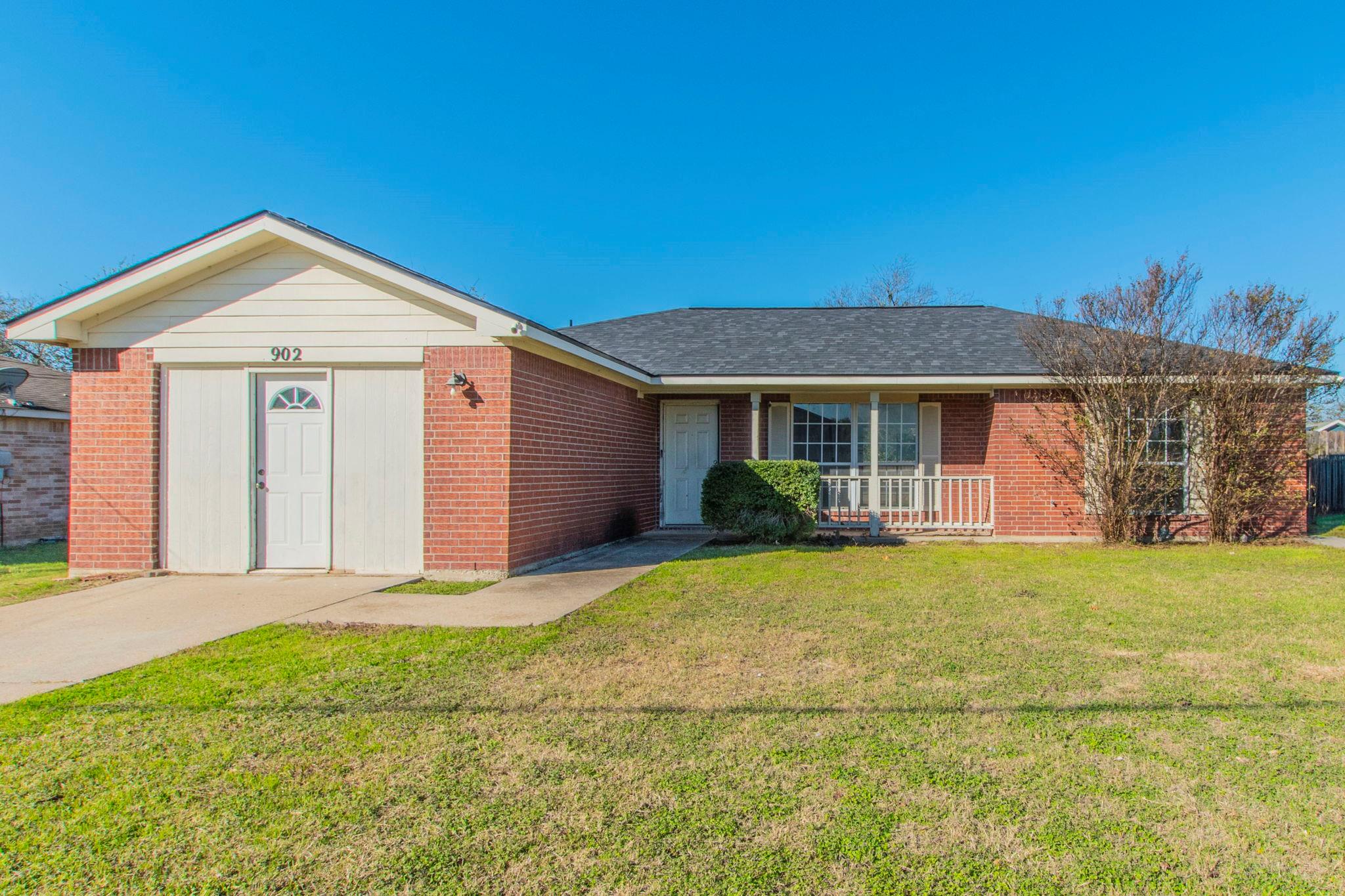 902 S 24th St, Temple, TX 76501