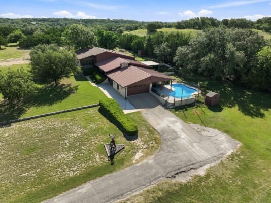 606 Rolling Hills Rd, Liberty Hill