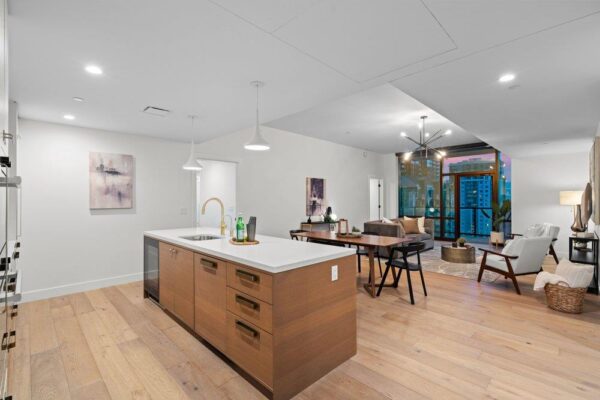 70 Rainey St #1901, Austin