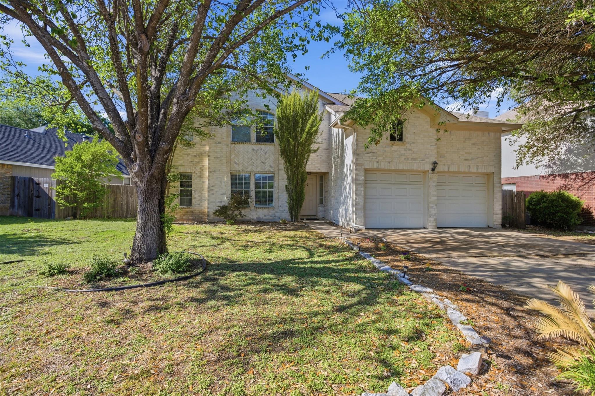 2106 Logan Dr, Round Rock