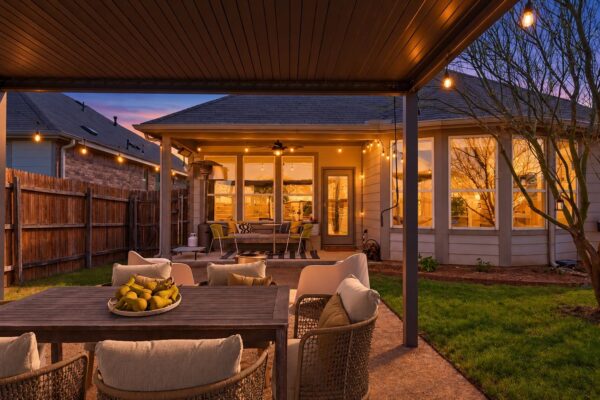 1001 McCormick Cv, Hutto
