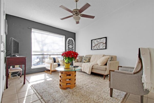 1705 Crossing Pl #A109, Austin