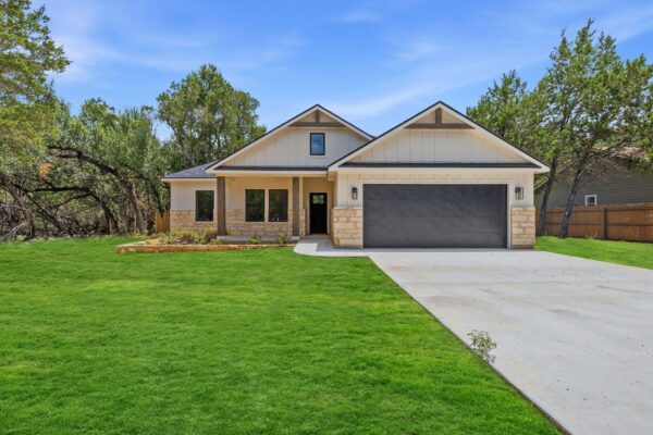 13 Country Place Dr, Wimberley