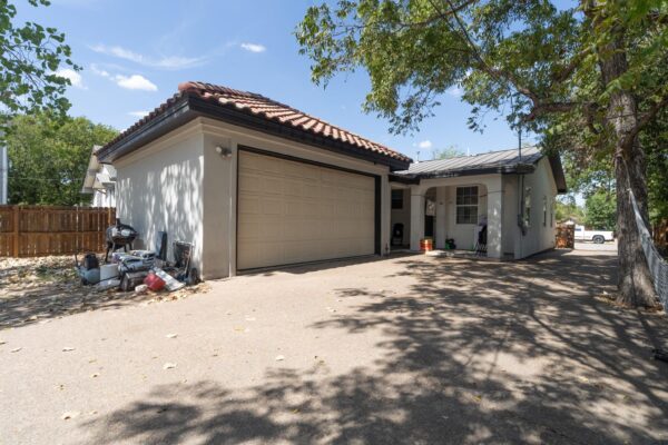 6707 Santos St, Austin