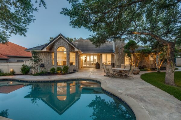 6 Stillmeadow Ct, The Hills