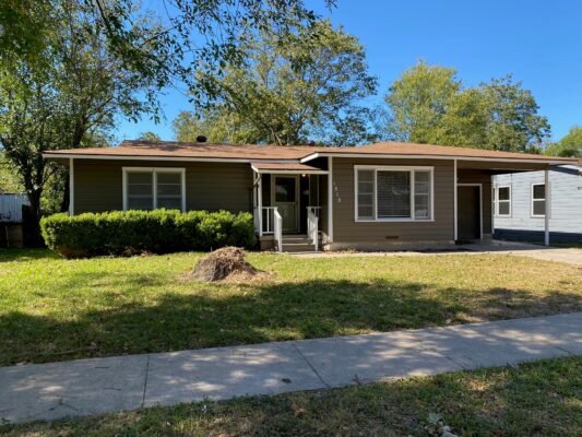 1818 S 39th St, Temple