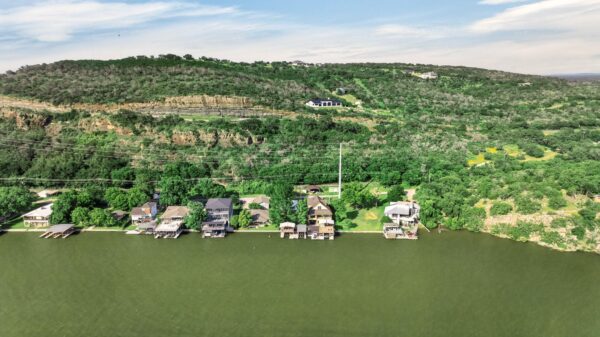 1002 Scenic Loop, Kingsland
