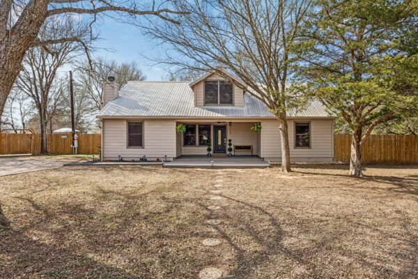 114 Upola Ct, Bastrop