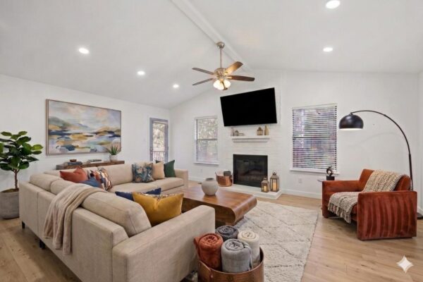 13016 Moorcroft Ln, Austin