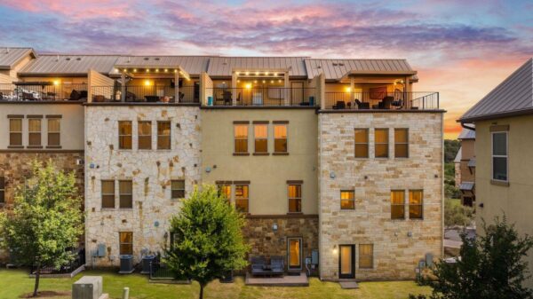 1116 Highknoll Ln, Georgetown