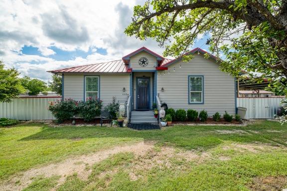 440 E Clark St, Bartlett