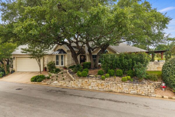 139 Double Eagle Dr, Lakeway