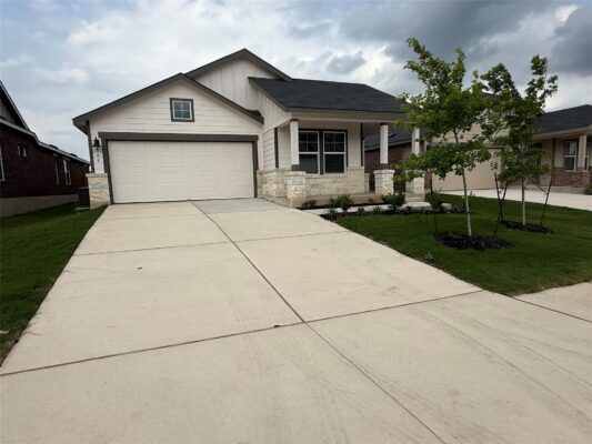 145 Sormonne Loop, Kyle