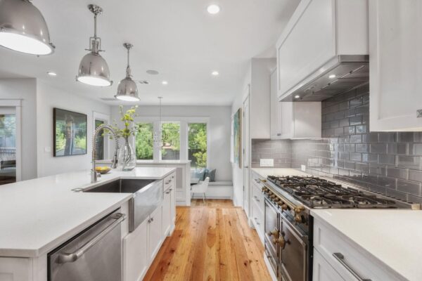 606 E 42nd St, Austin