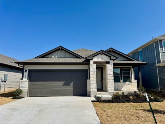 121 Holmby Dr, Hutto